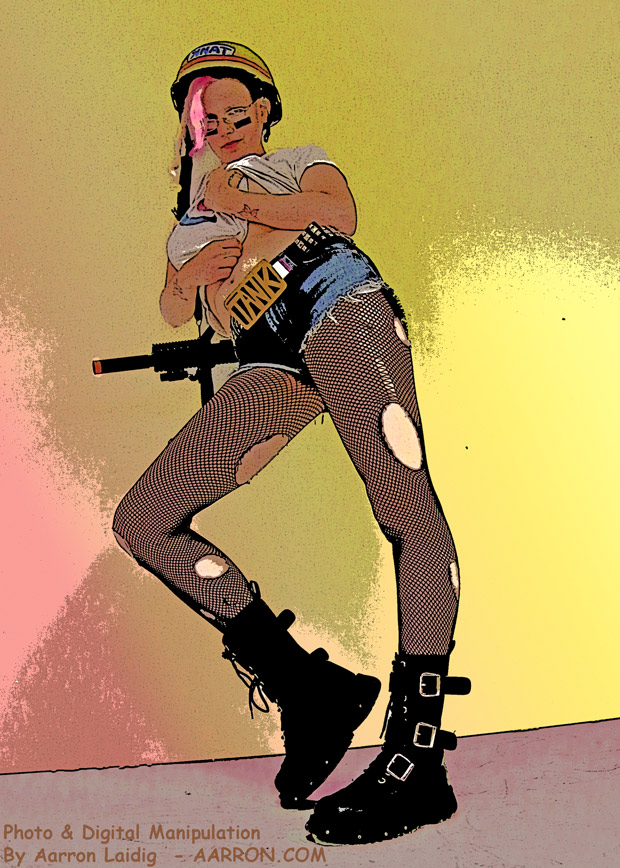 Kick'n it with Tank Girl